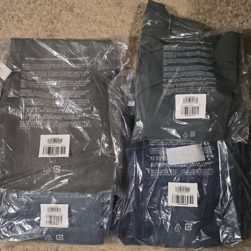 Stylish Women's Jeans in Gray and Blue